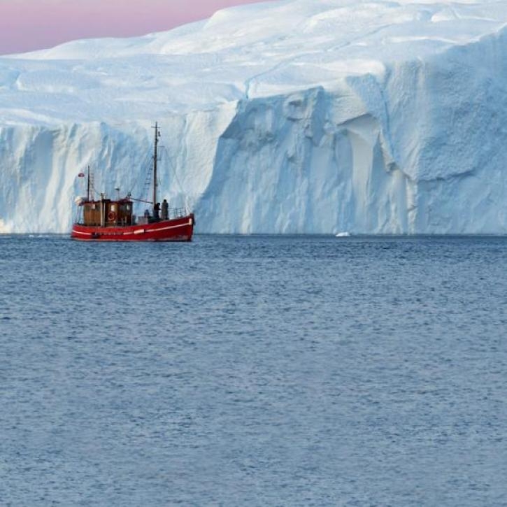 ice drifts in the sea 